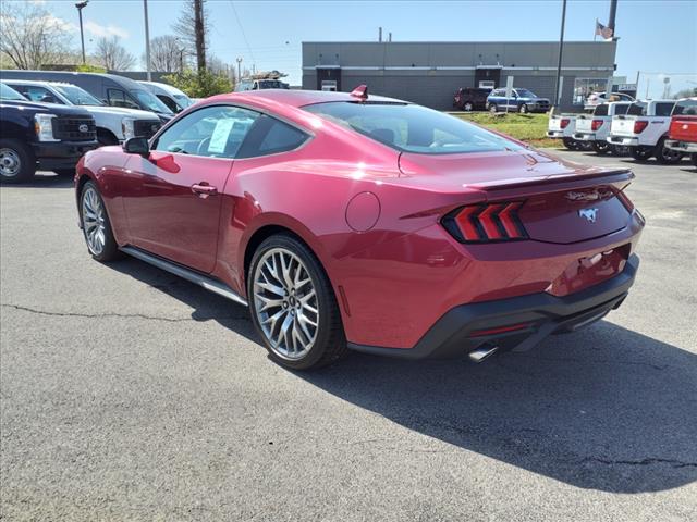 2025 Ford Mustang EcoBoost Premium photo 3
