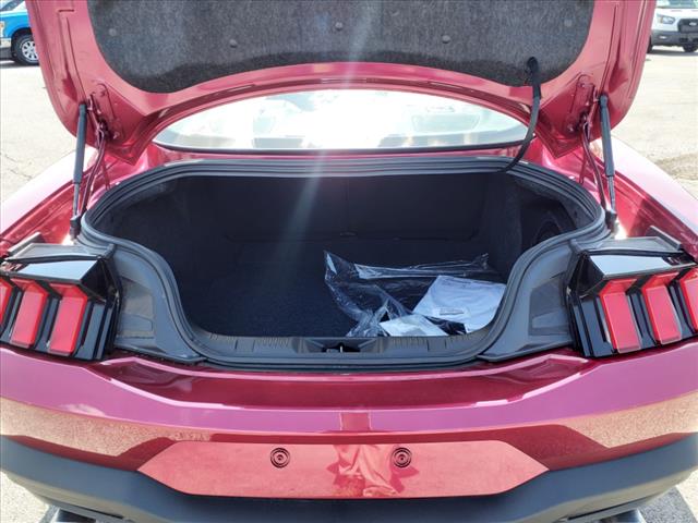 2025 Ford Mustang EcoBoost Premium photo 4