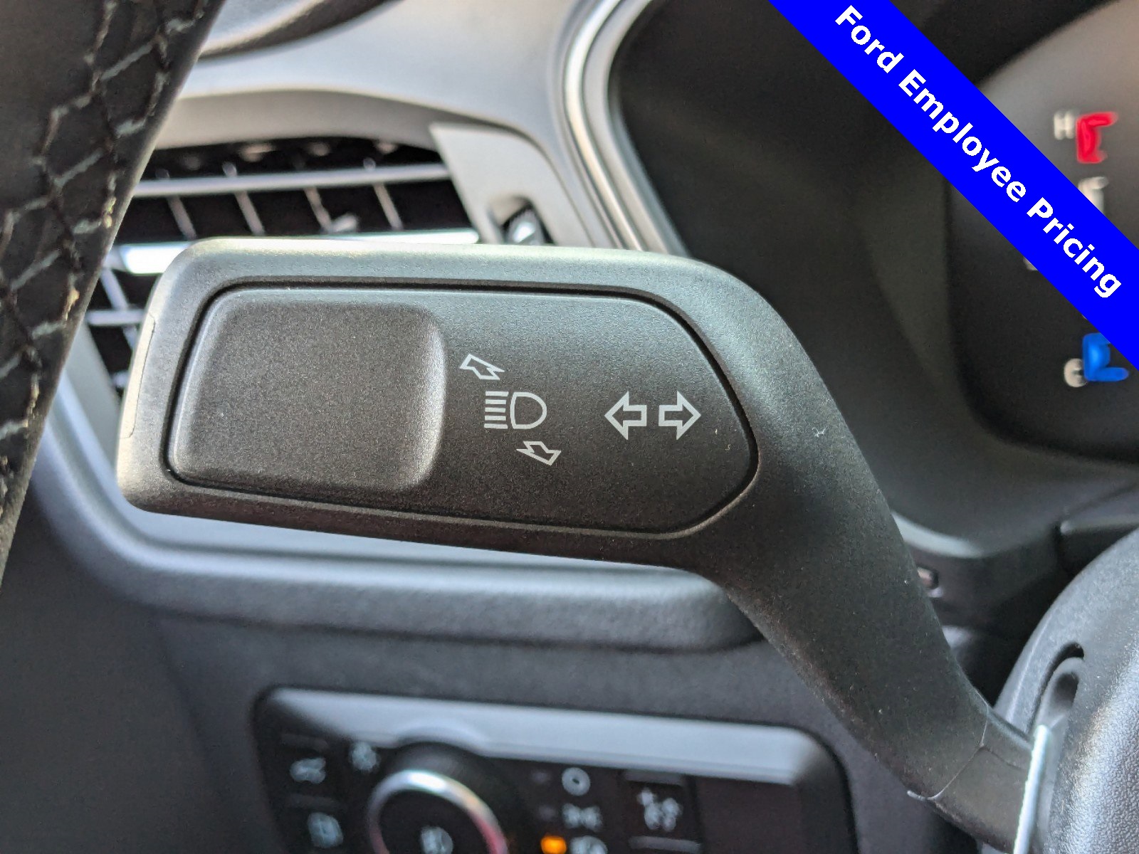 2025 Ford Escape Base photo 23