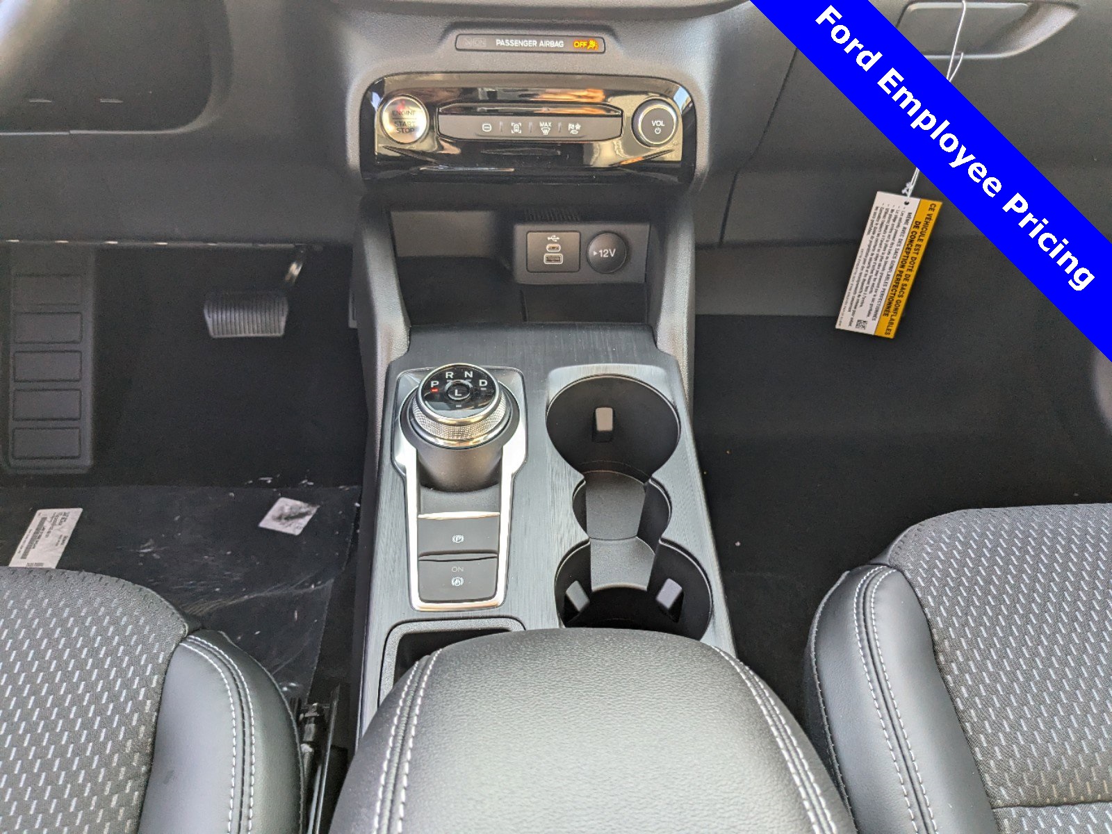 2025 Ford Escape Base photo 17
