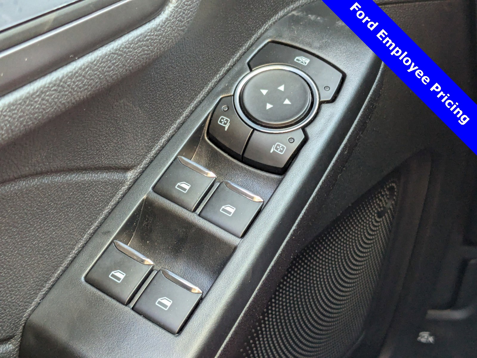 2025 Ford Escape Base photo 21