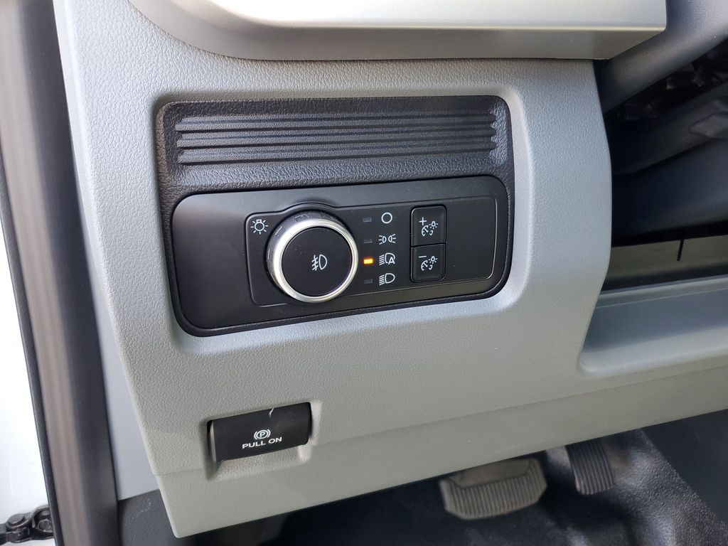 2024 Ford F-450 photo 19