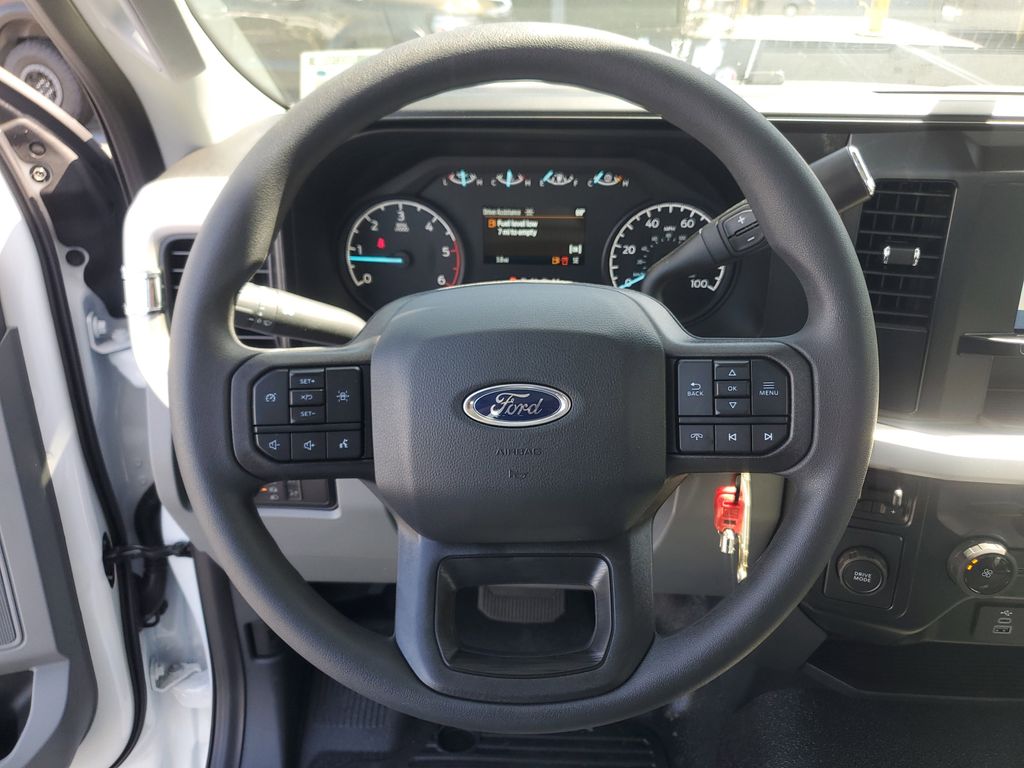 2024 Ford F-450 photo 20