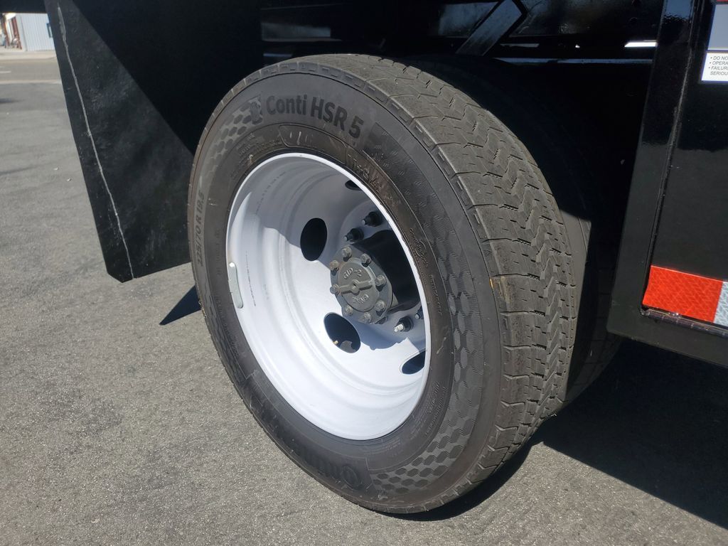 2024 Ford F-550 photo 3
