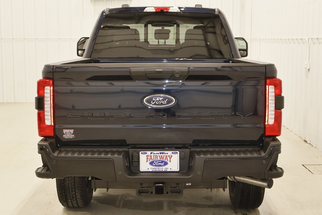 2025 Ford F-350 photo 7