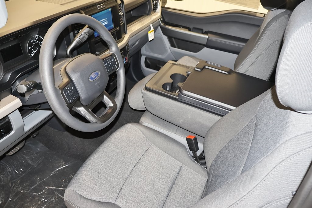 2025 Ford F-350 photo 22