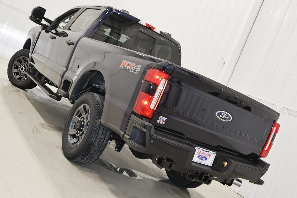 2025 Ford F-350 photo 25