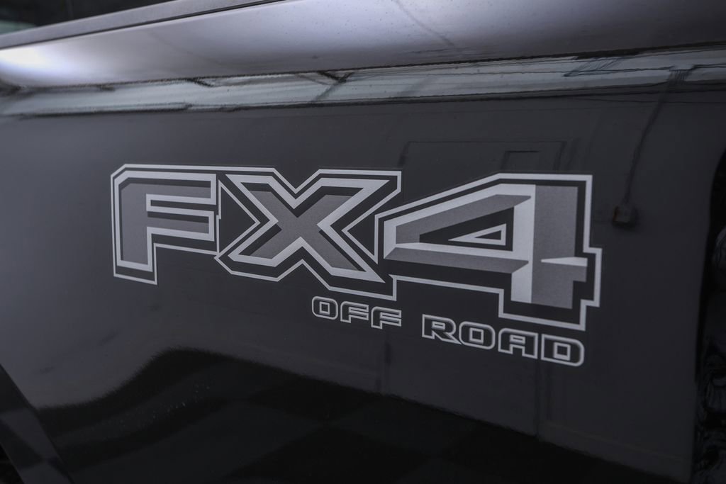 2025 Ford F-250 XLT photo 4