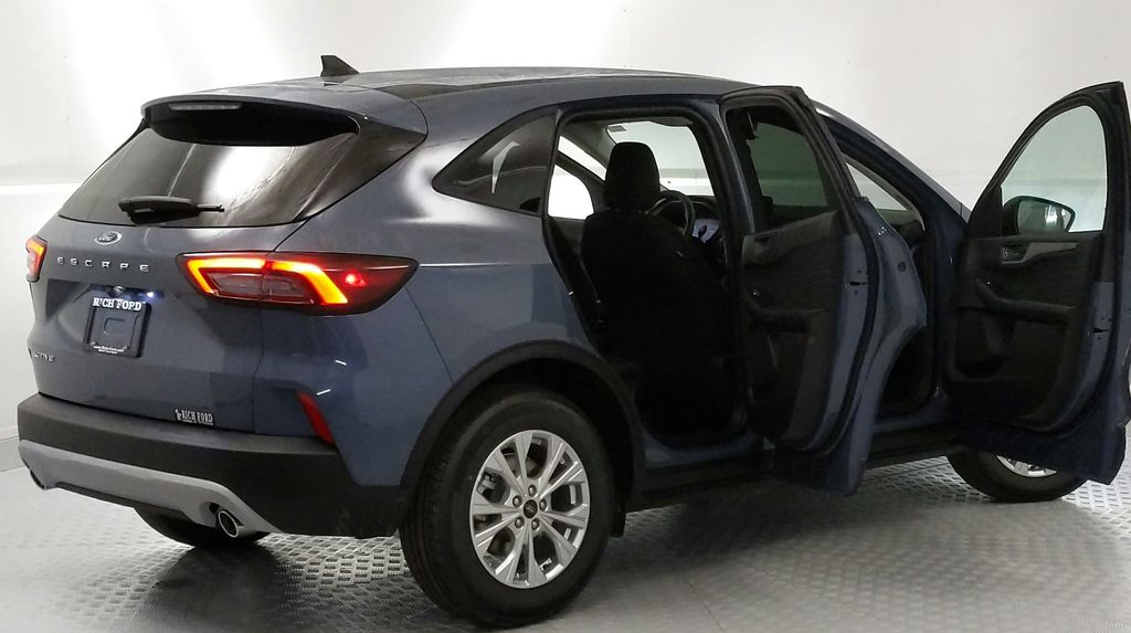 2025 Ford Escape Active photo 10