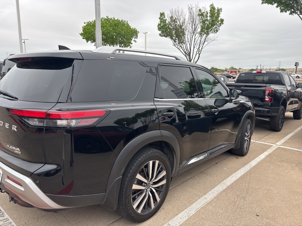 Used 2022 Nissan Pathfinder Platinum with VIN 5N1DR3DK4NC266787 for sale in Irving, TX
