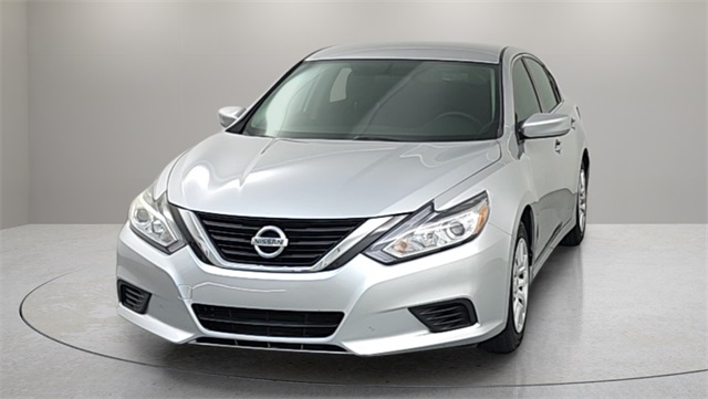 Used 2018 Nissan Altima S with VIN 1N4AL3AP6JC157336 for sale in Irving, TX