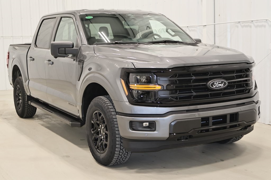 2025 Ford F-150 XLT photo 2