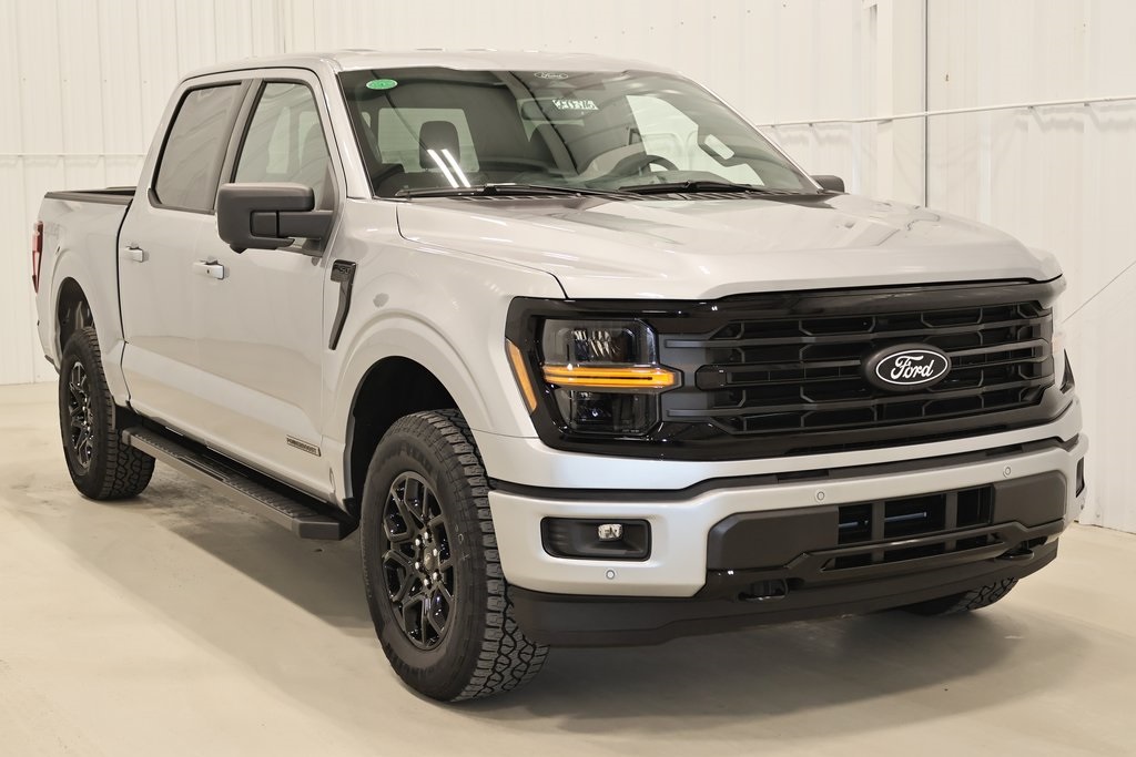 2025 Ford F-150 XLT photo 2
