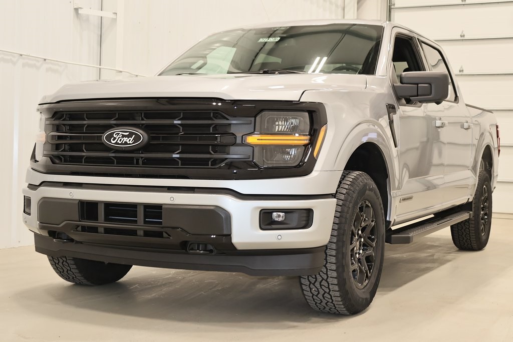 2025 Ford F-150 XLT photo 4