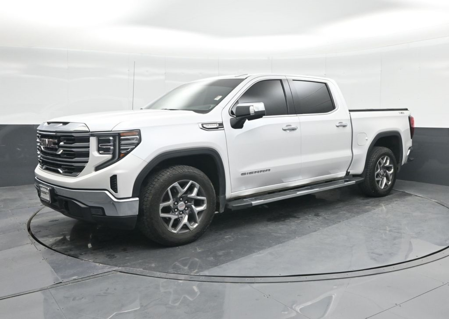 Certified 2023 GMC Sierra 1500 SLT with VIN 3GTUUDED8PG161467 for sale in Houston, TX