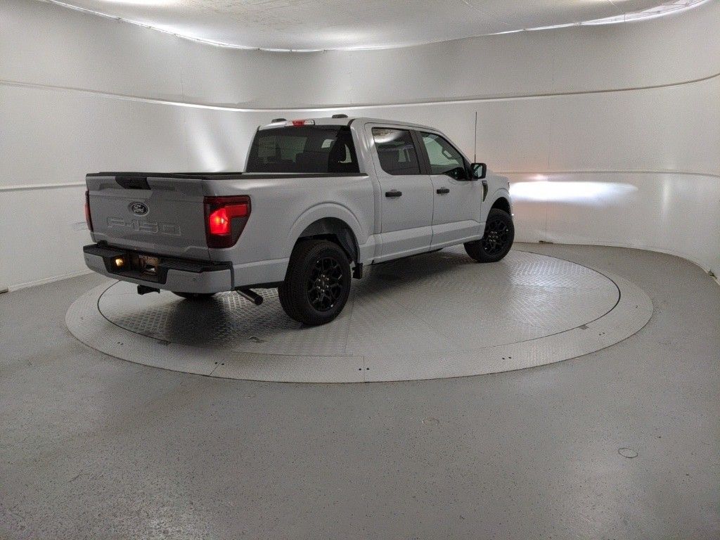 2025 Ford F-150 STX photo 3