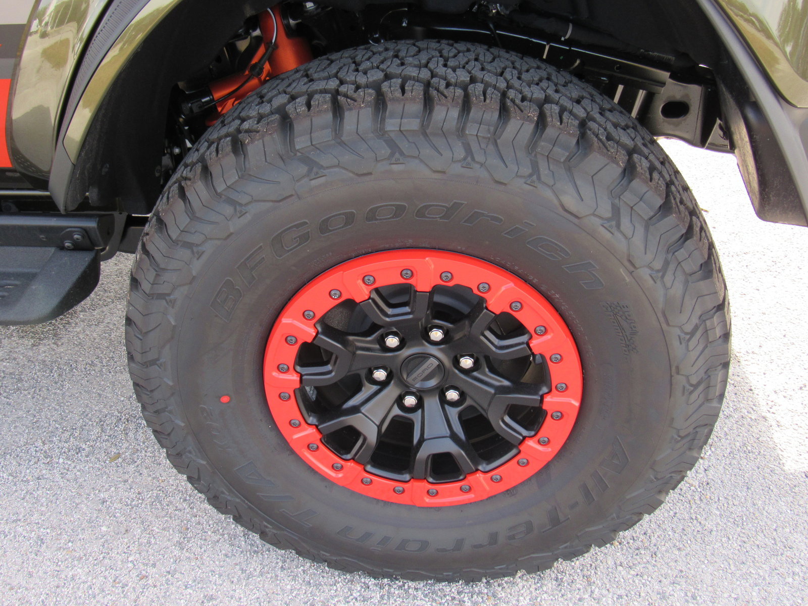 2024 Ford Bronco Raptor photo 8