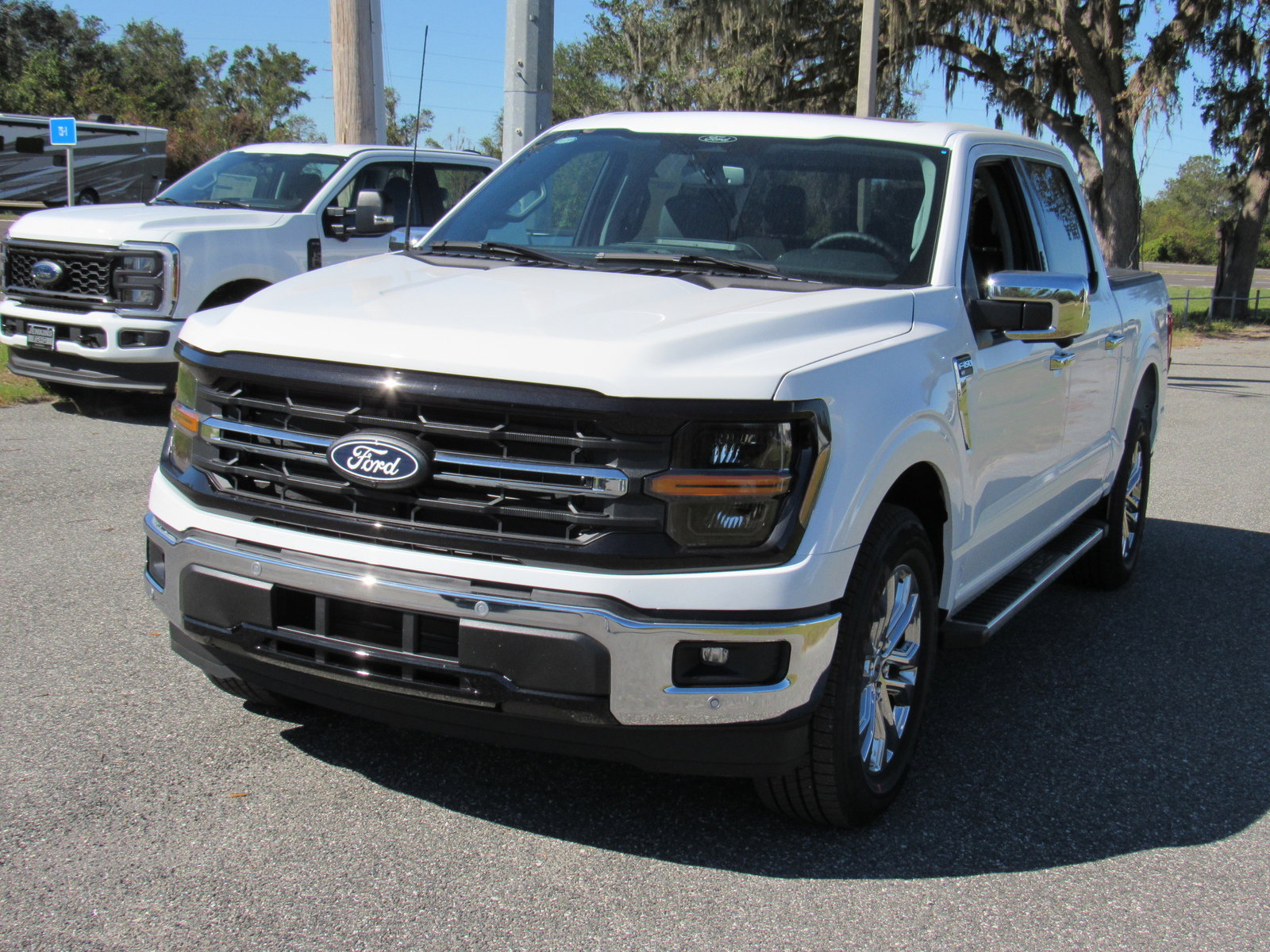2024 Ford F-150 XLT photo 5
