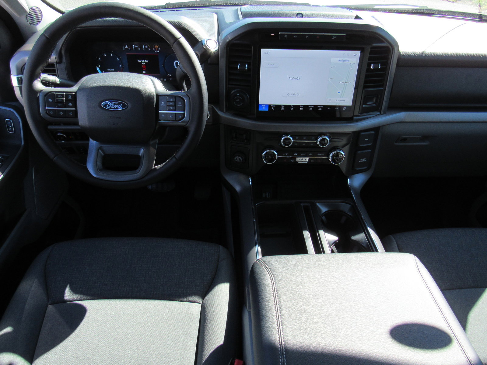 2024 Ford F-150 XLT photo 8