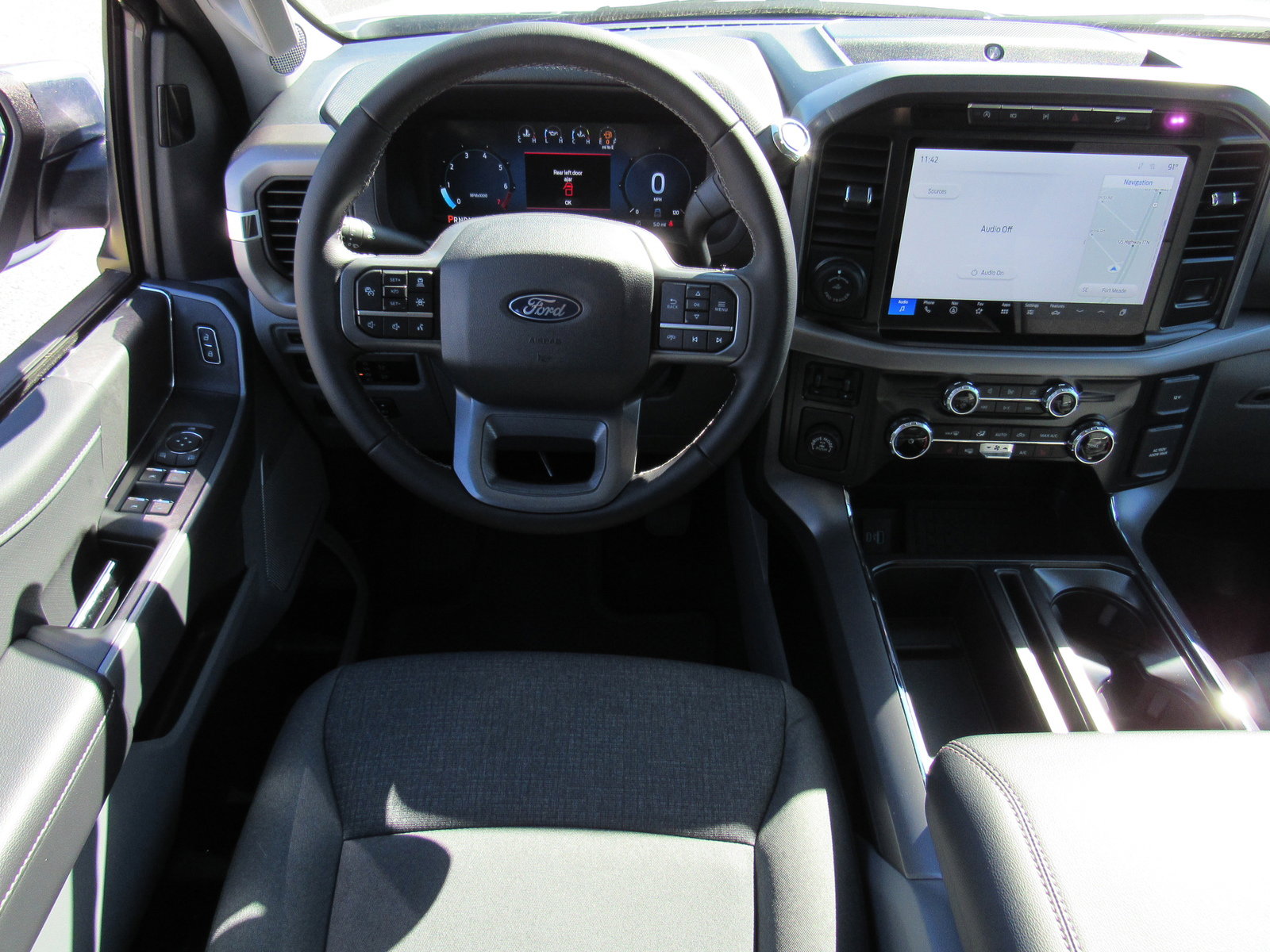 2024 Ford F-150 XLT photo 9