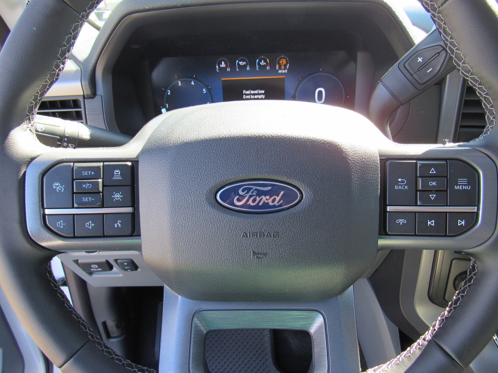 2024 Ford F-150 XLT photo 16