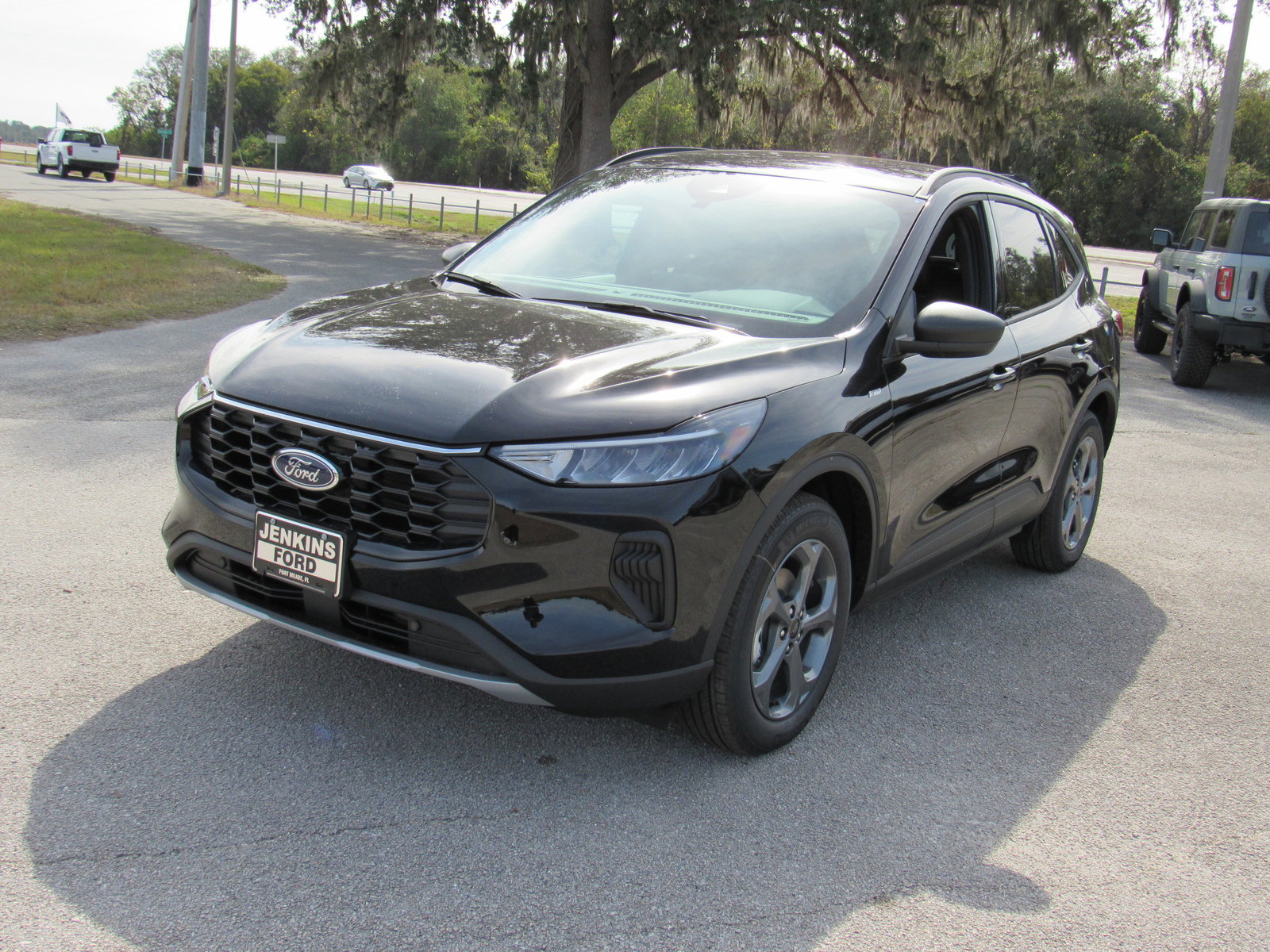 2025 Ford Escape ST-Line photo 5