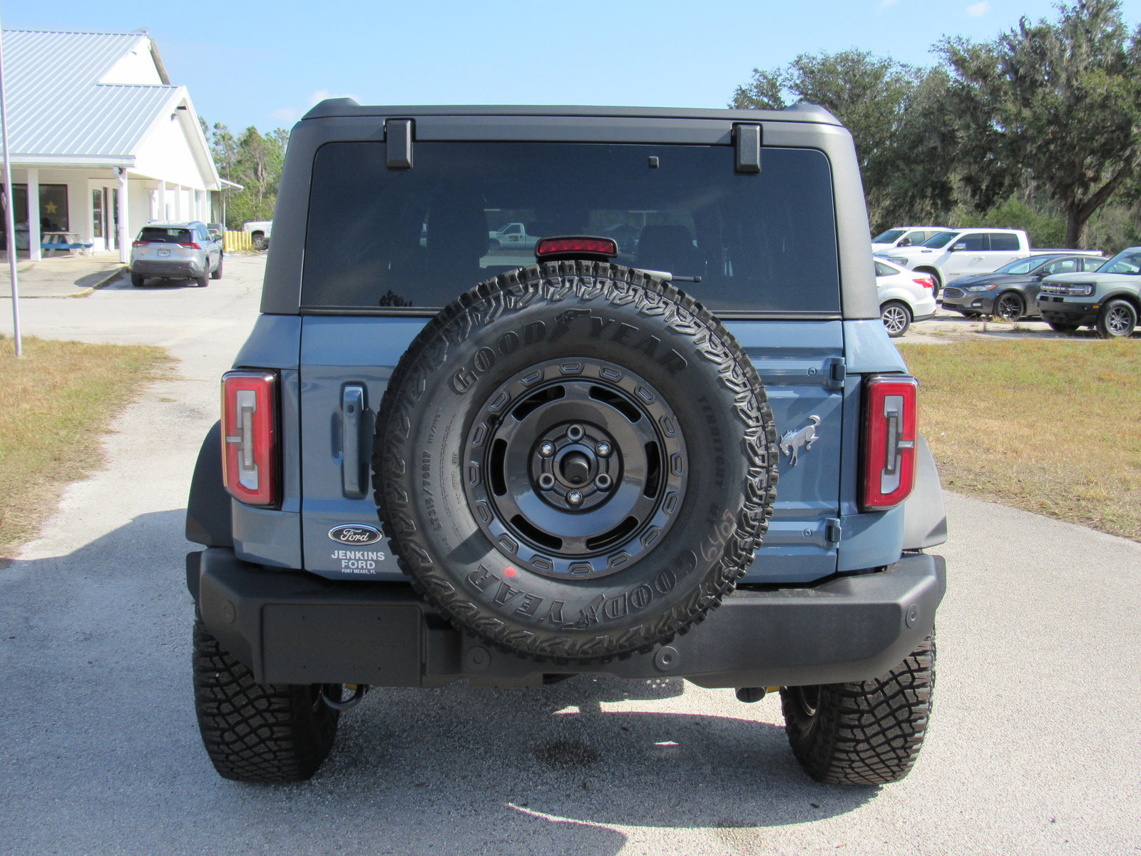 2024 Ford Bronco Outer Banks photo 4