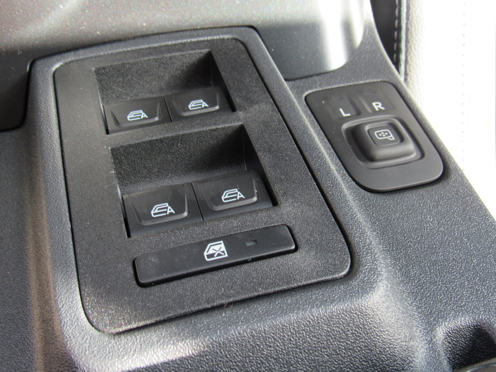 2024 Ford Bronco Outer Banks photo 19