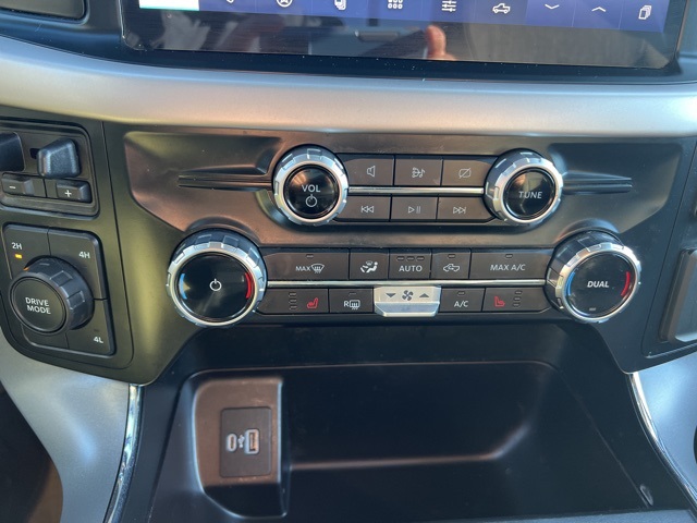 2023 Ford F-150 XLT photo 26