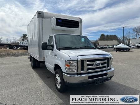 2019 Ford E-450SD Base