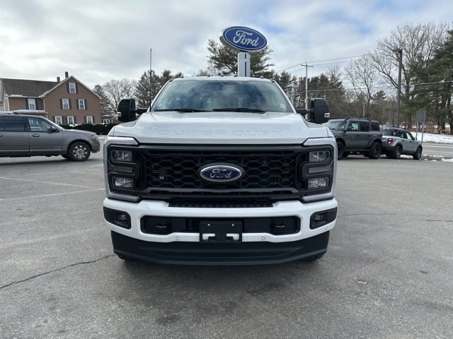 2024 Ford F-250 photo 2