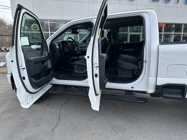 2024 Ford F-250 photo 14