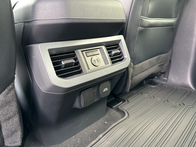 2024 Ford F-250 photo 16