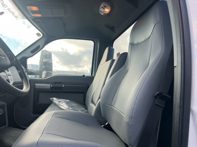2025 Ford F-750 photo 11