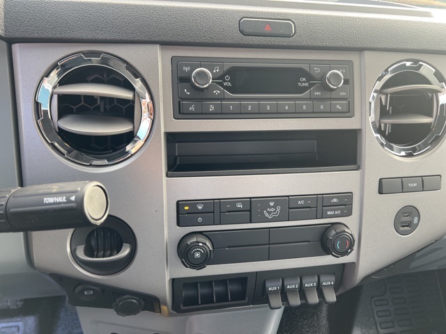 2025 Ford F-750 photo 19