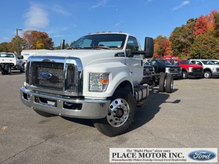 2025 Ford F-750SD Base