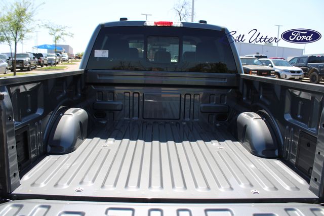 2025 Ford F-150 Lariat photo 6