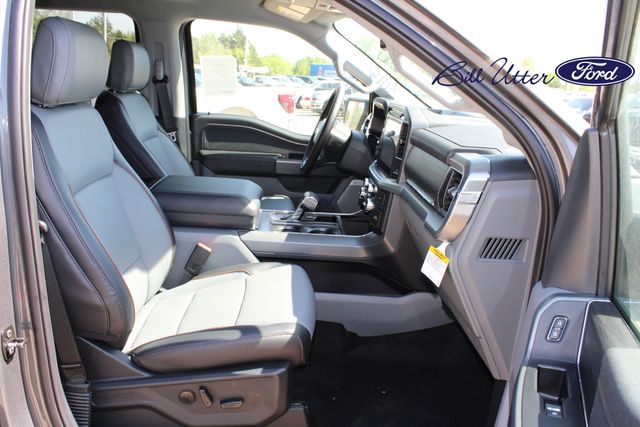 2025 Ford F-150 Lariat photo 8