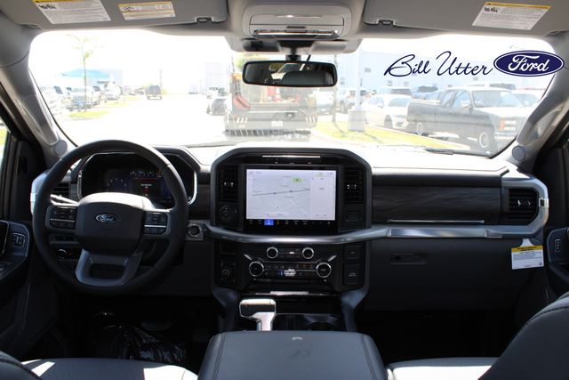 2025 Ford F-150 Lariat photo 10