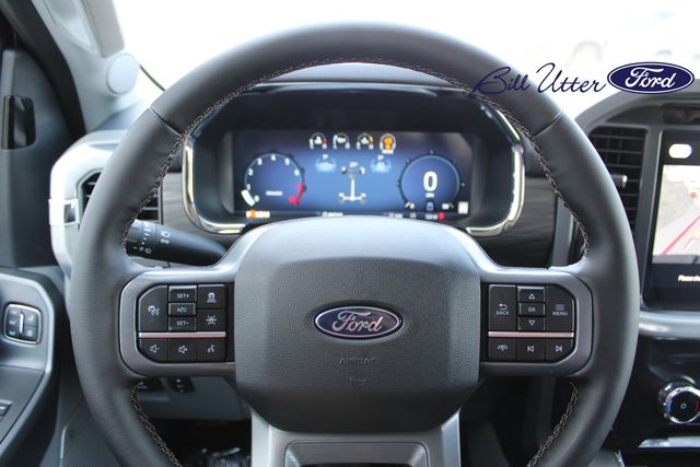 2025 Ford F-150 Lariat photo 17