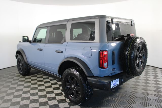 2024 Ford Bronco Black Diamond photo 4