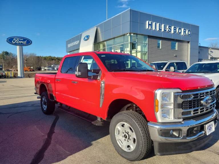 2025 Ford Super Duty F-350 SRW XLT