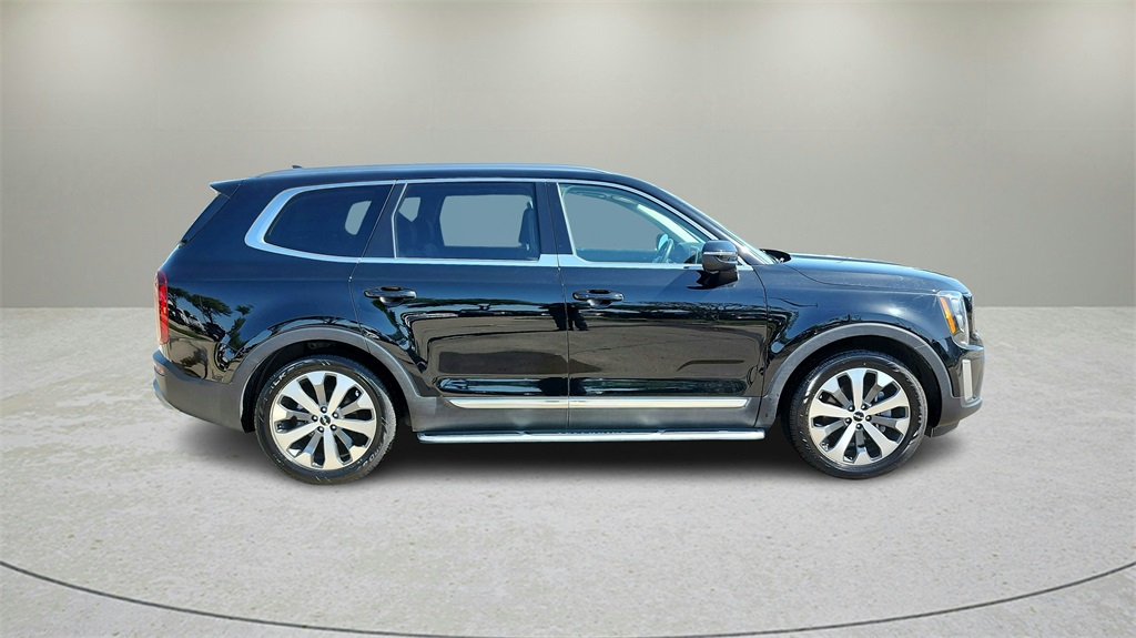 Used 2022 Kia Telluride EX with VIN 5XYP34HC2NG232922 for sale in Irving, TX