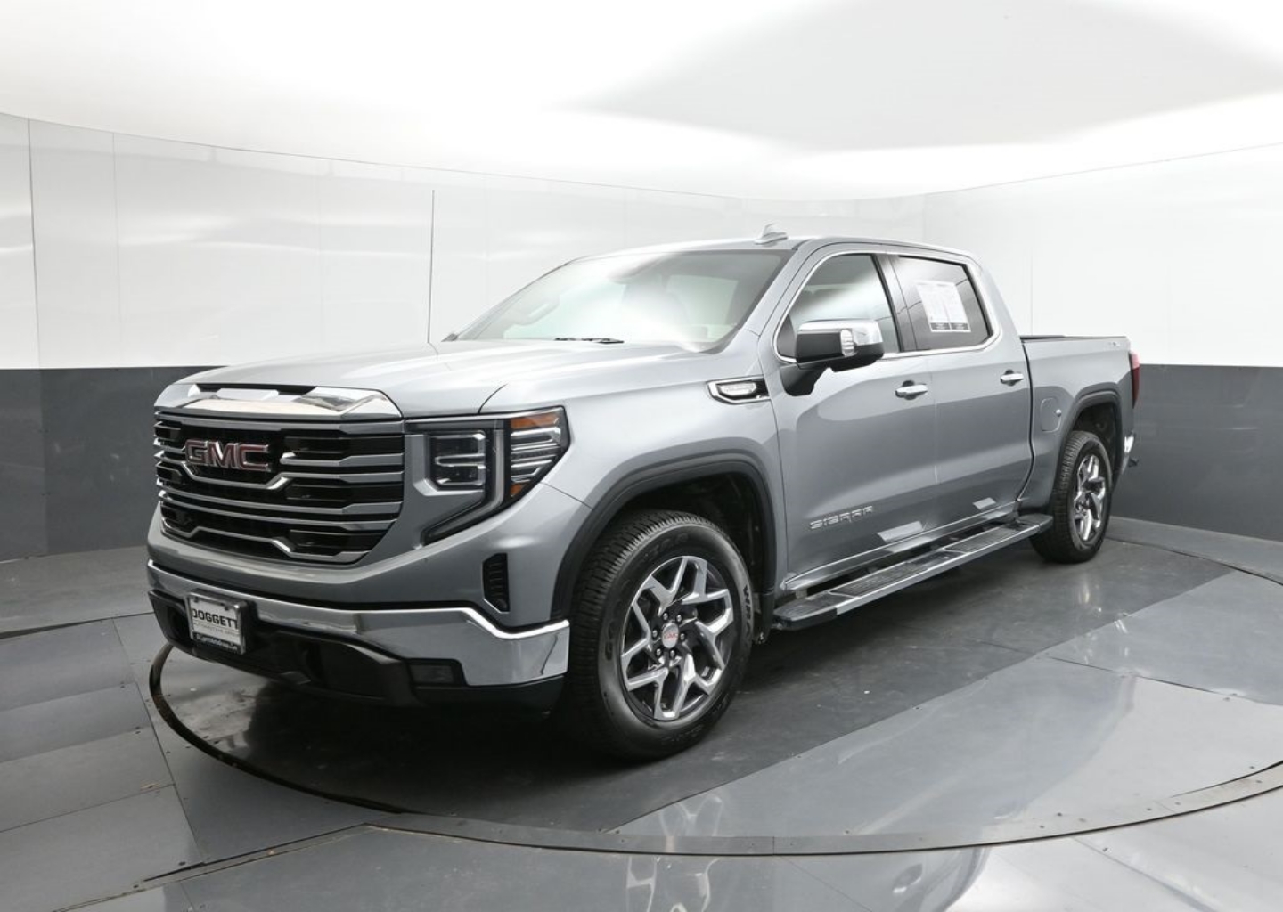 Used 2023 GMC Sierra 1500 SLT with VIN 3GTUUDED8PG243960 for sale in Houston, TX