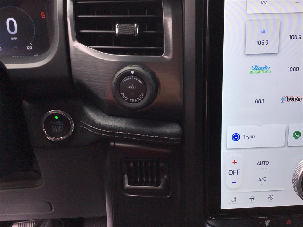 2025 Ford F-150 Lightning photo 16