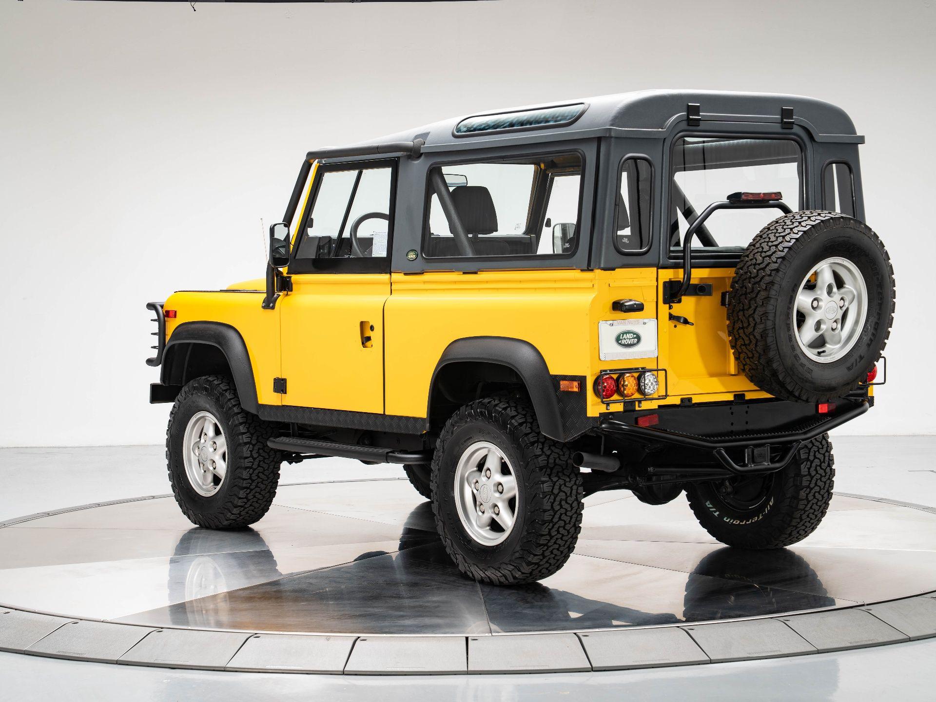 1995 Land Rover Defender X-Dynamic SE photo 3