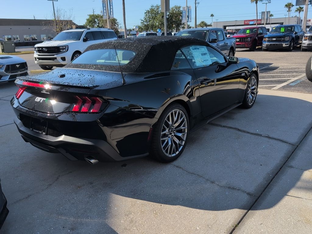 2025 Ford Mustang GT Premium photo 3
