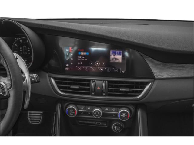 2024 Alfa Romeo Giulia photo 53
