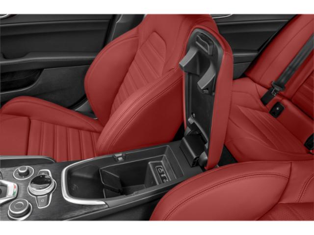 2024 Alfa Romeo Giulia photo 57