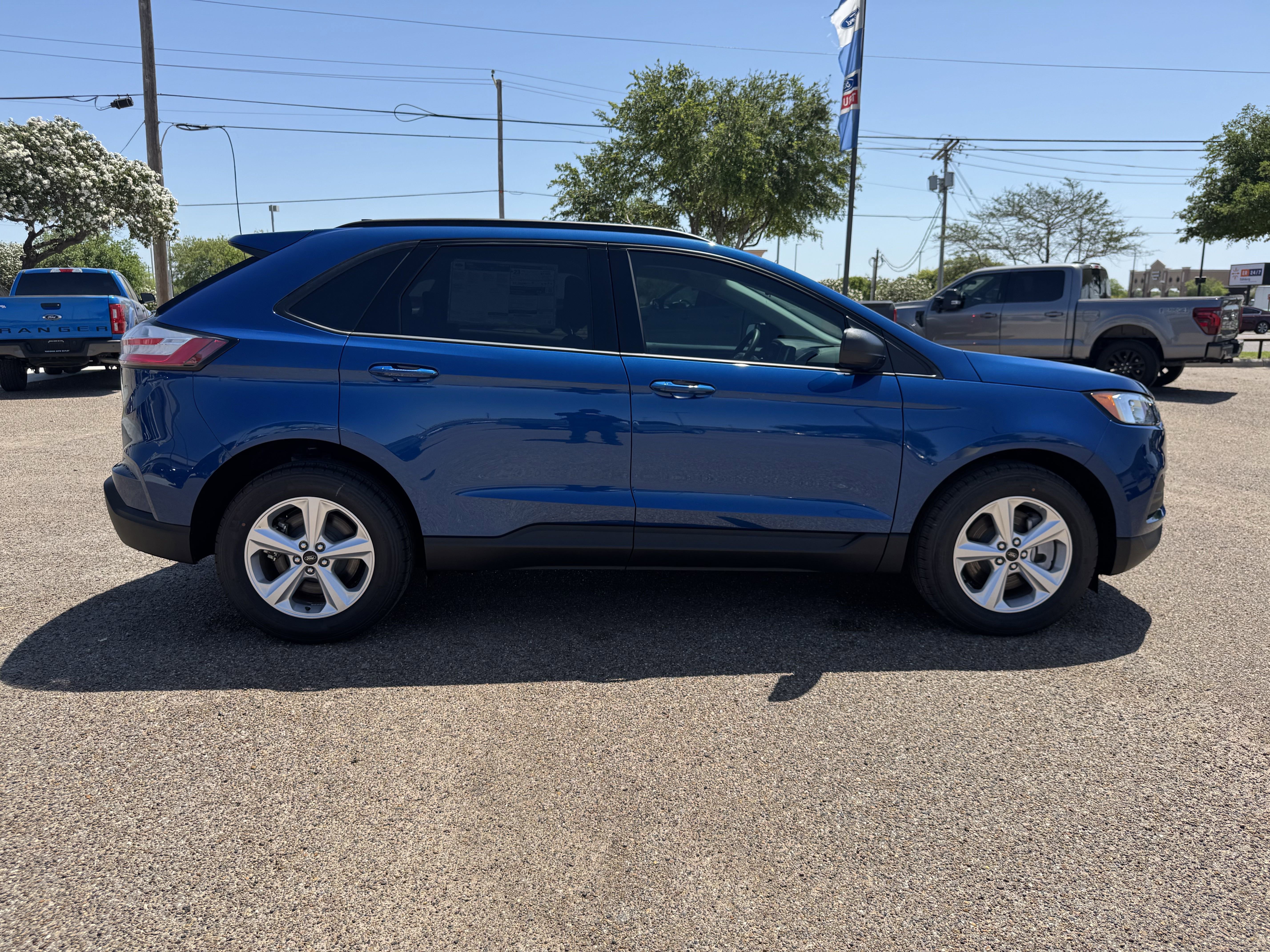 2024 Ford Edge SE photo 4